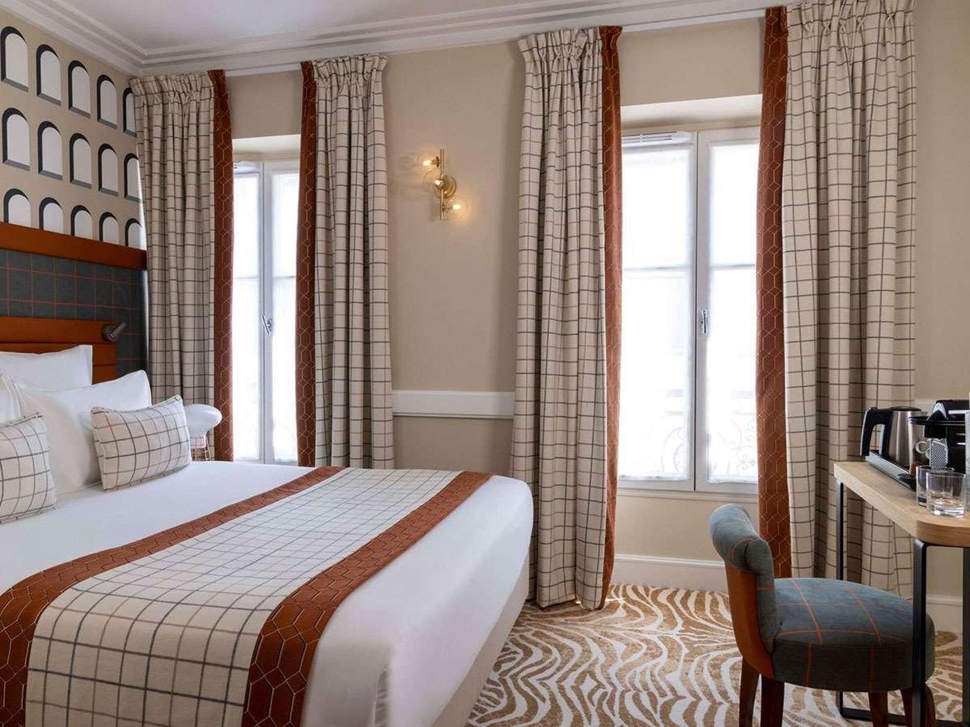 Hotel-Sleeping-Belle-Room-28