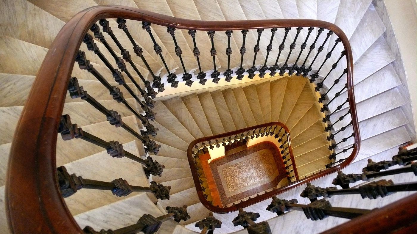 Hotel-L-Orangeraie-Lobby-47