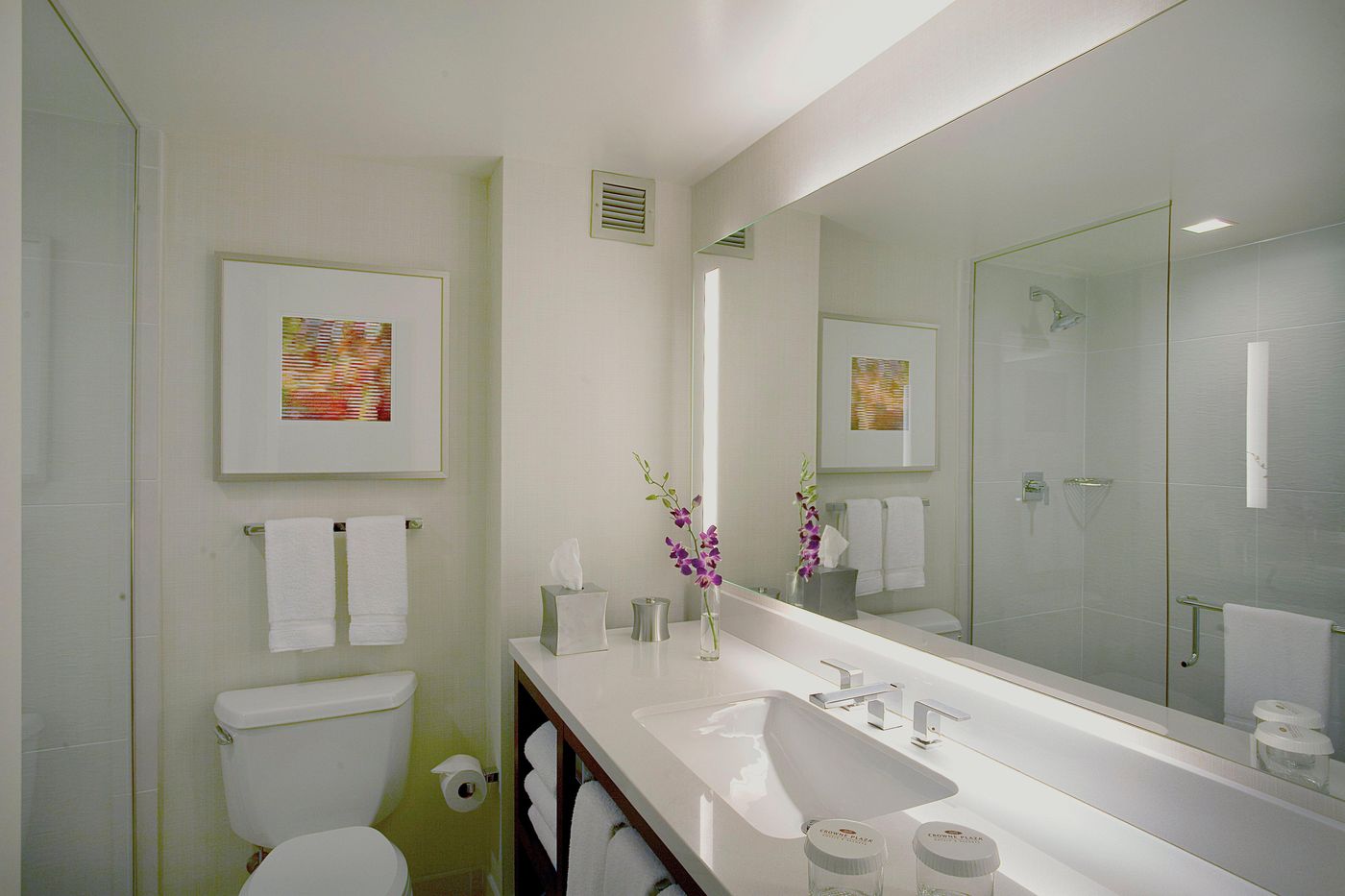 Crowne-Plaza-Times-Square-Manhattan-Room-44