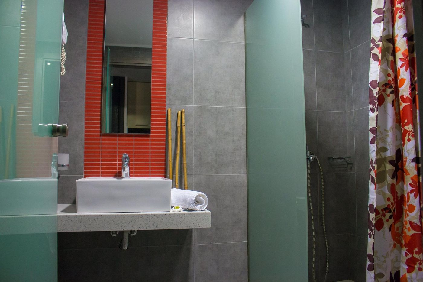 Malibu-Boutique-Room-43