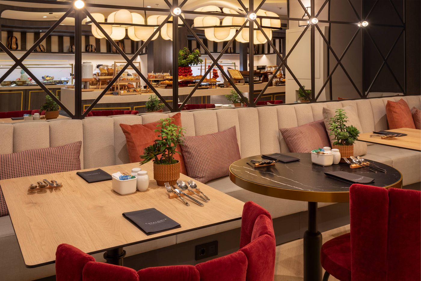 Senator-Gran-V----a-70-Spa-Restaurant-14