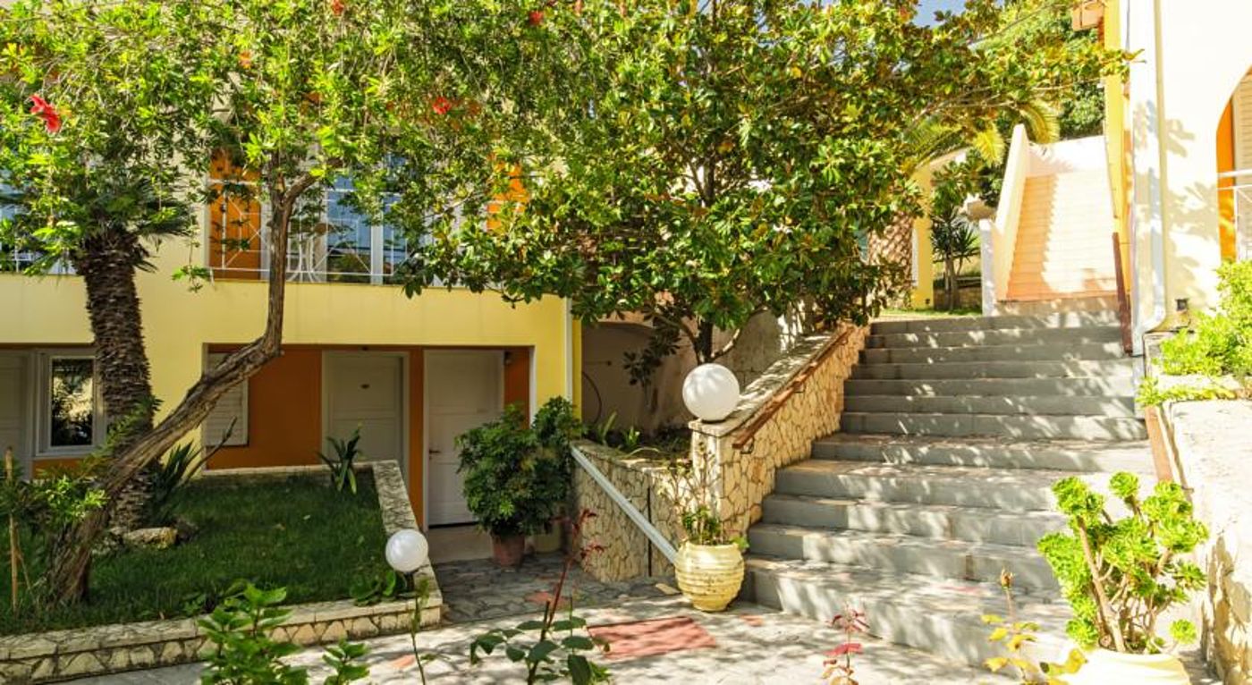 Sunrise Hotel - Adults Only