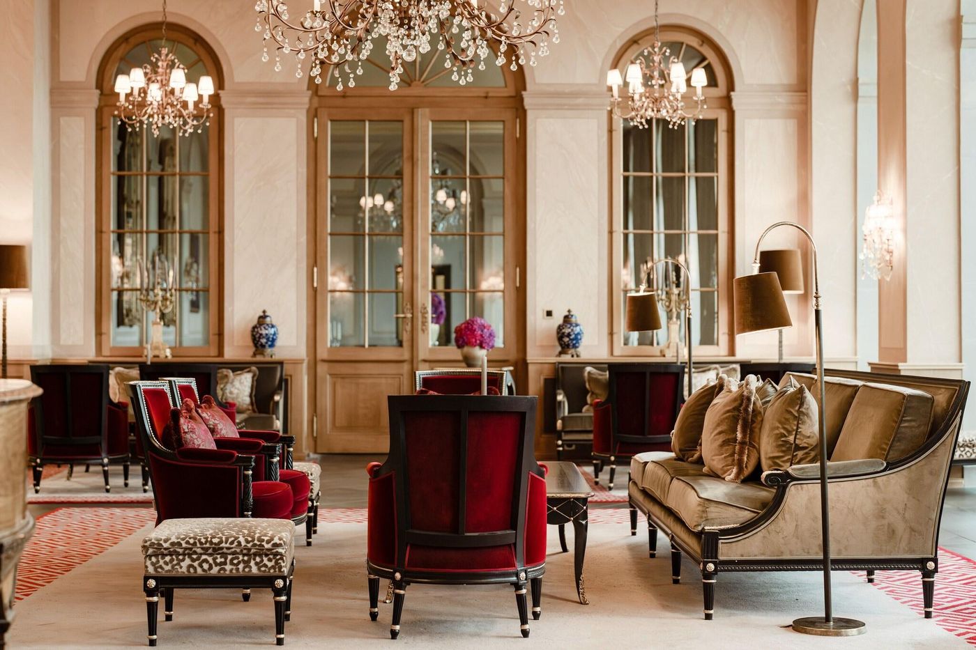 Grand Hotel Les Trois Rois-Switzerland-Basel-Lobby-8