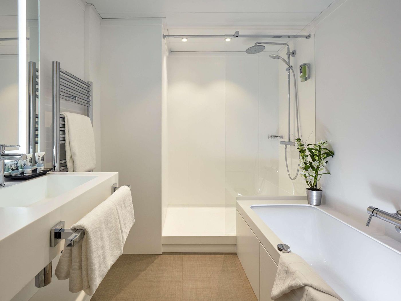 Hotel-Mercure-Paris-Tour-Eiffel-Grenelle-Room-30