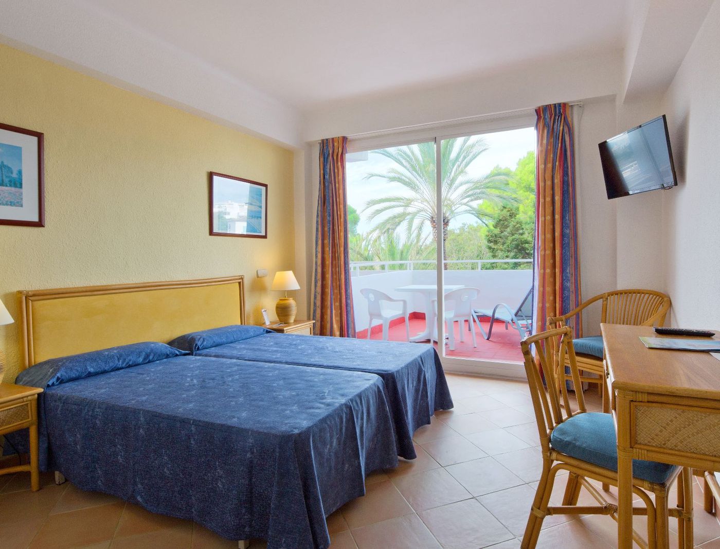 JS Cape Colom - Adults Only