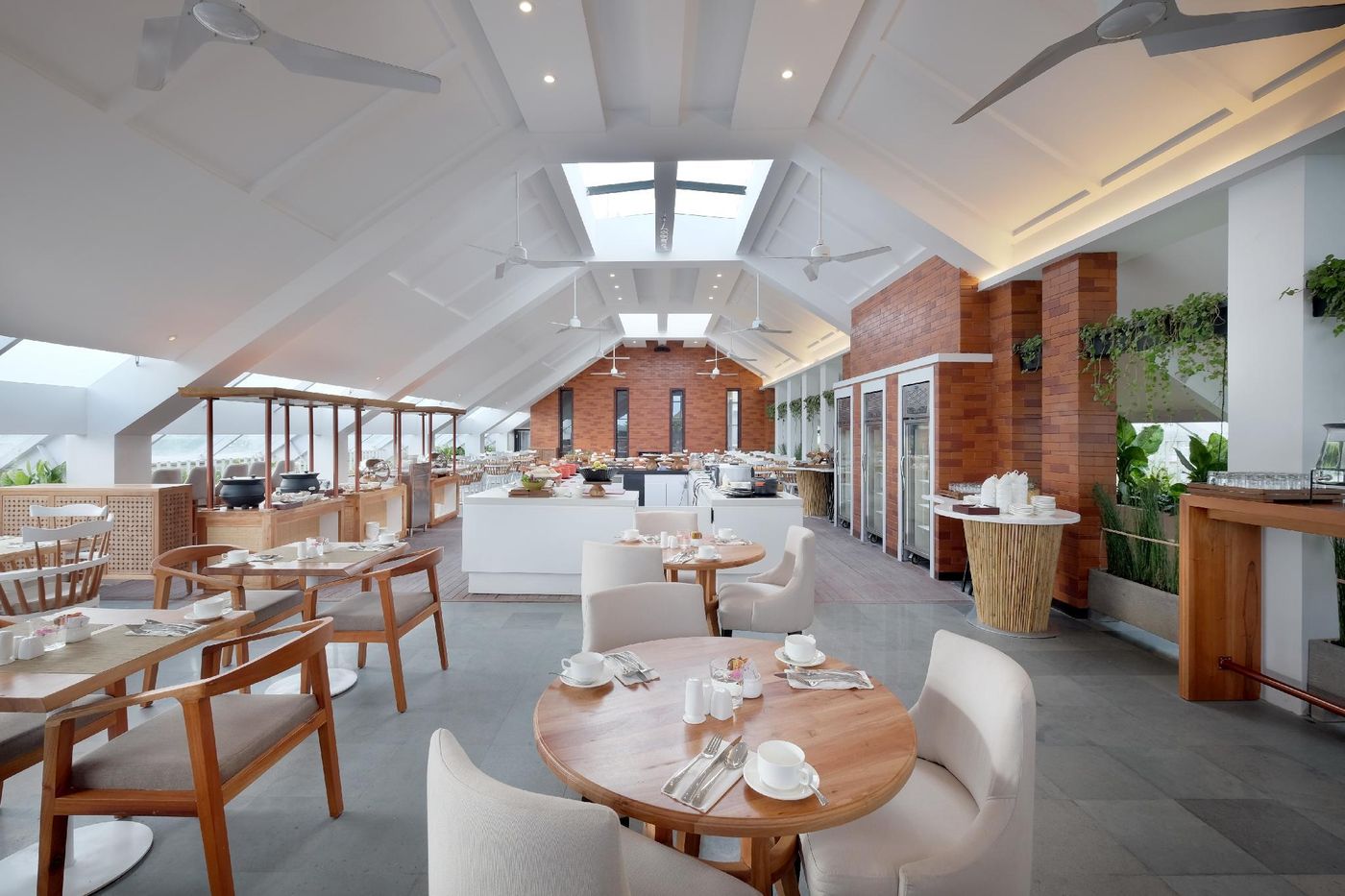 Jambuluwuk Oceano Seminyak Hotel-Indonesia-Bali-Lobby-10