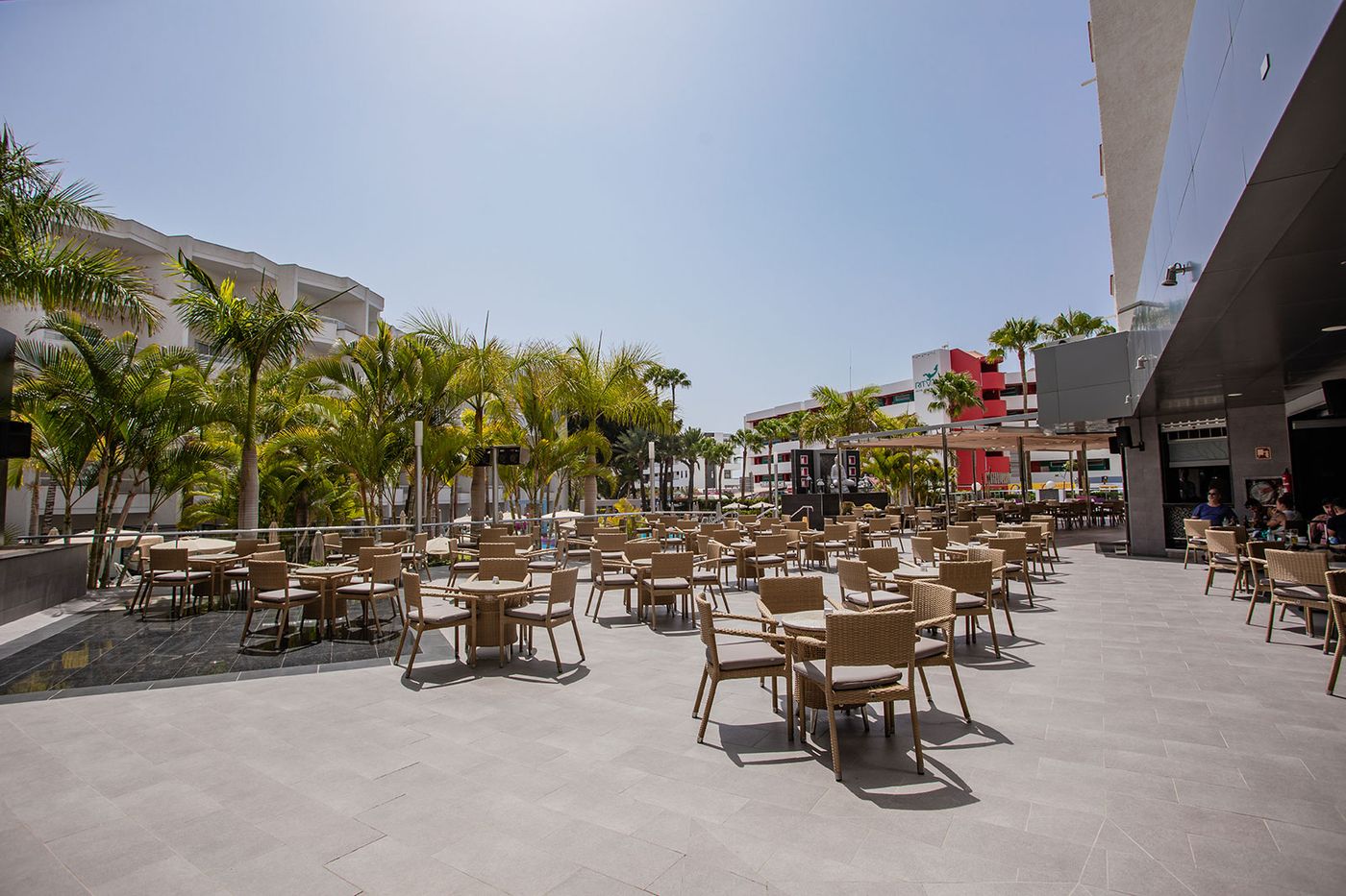 Servatur-Don-Miguel-Adults-Only-Bar-12