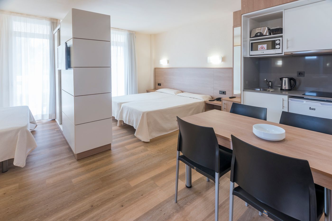 Ponient Aparthotel Marinada