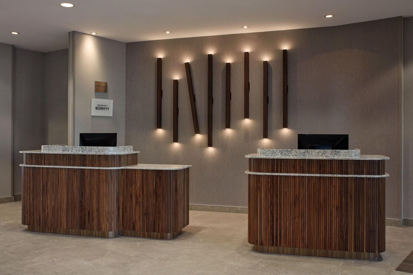 Courtyard Mississauga-Airpt Corporate Centre West-Canada-Mississauga-General view-7