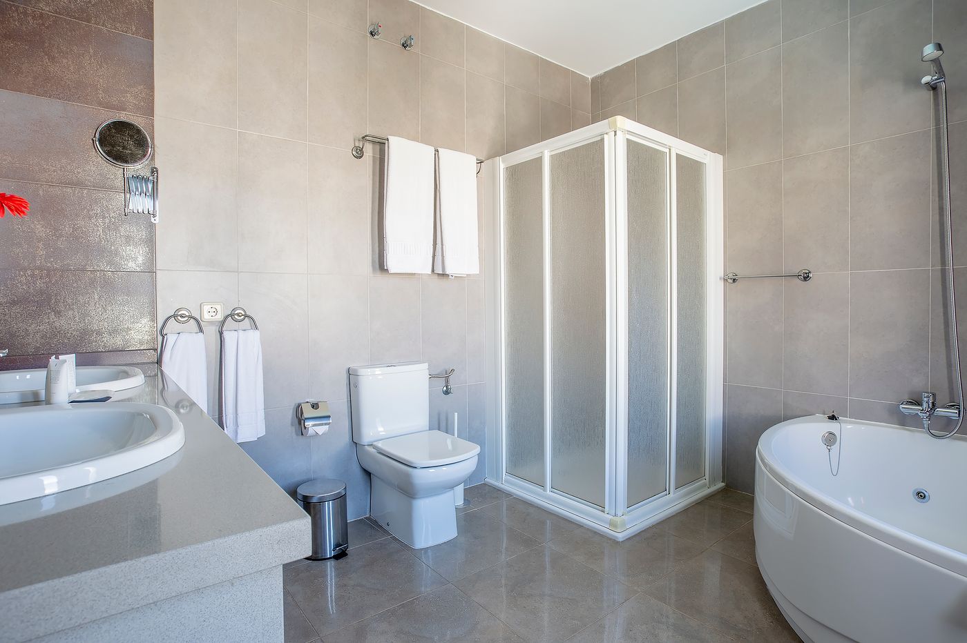 Las-Caletas-Village-Room-14