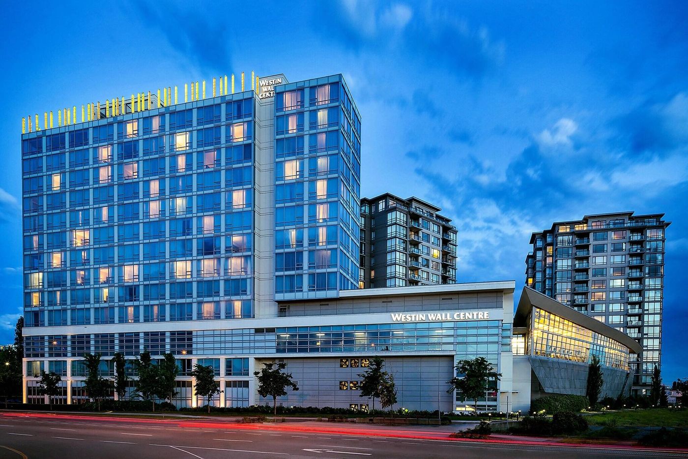 The-Westin-Wall-Centre--Vancouver-Airport-General-view-3