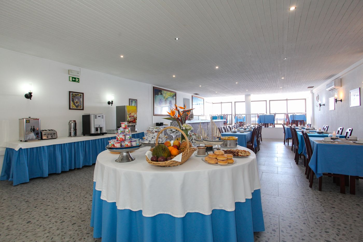 Barracuda-Aparthotel-Restaurant-14