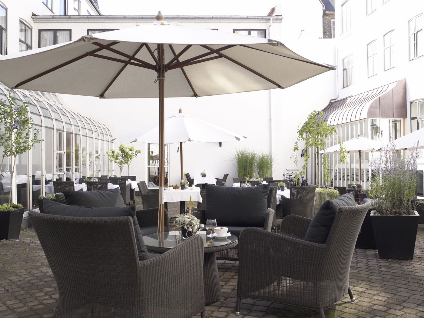 Kong-Arthur-Terrace-2