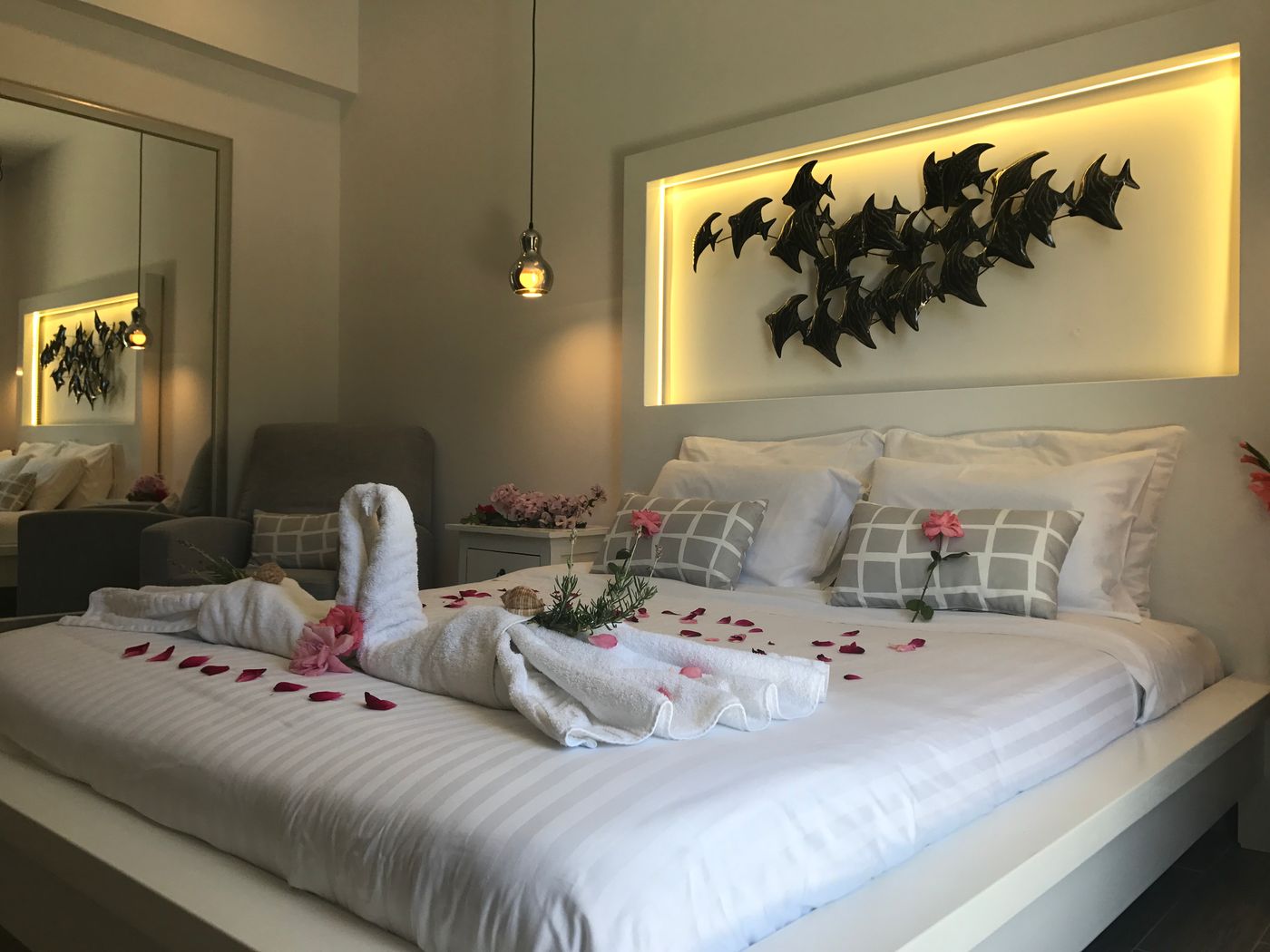 Bruskos-Hotel-and-Suites-General-view-30