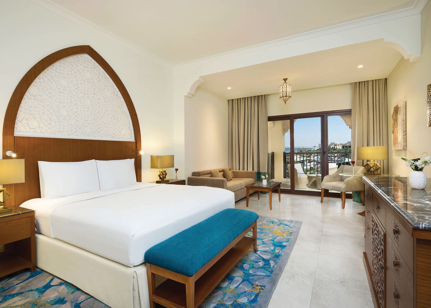DoubleTree Resort by Hilton Resort & Spa Marjan Island