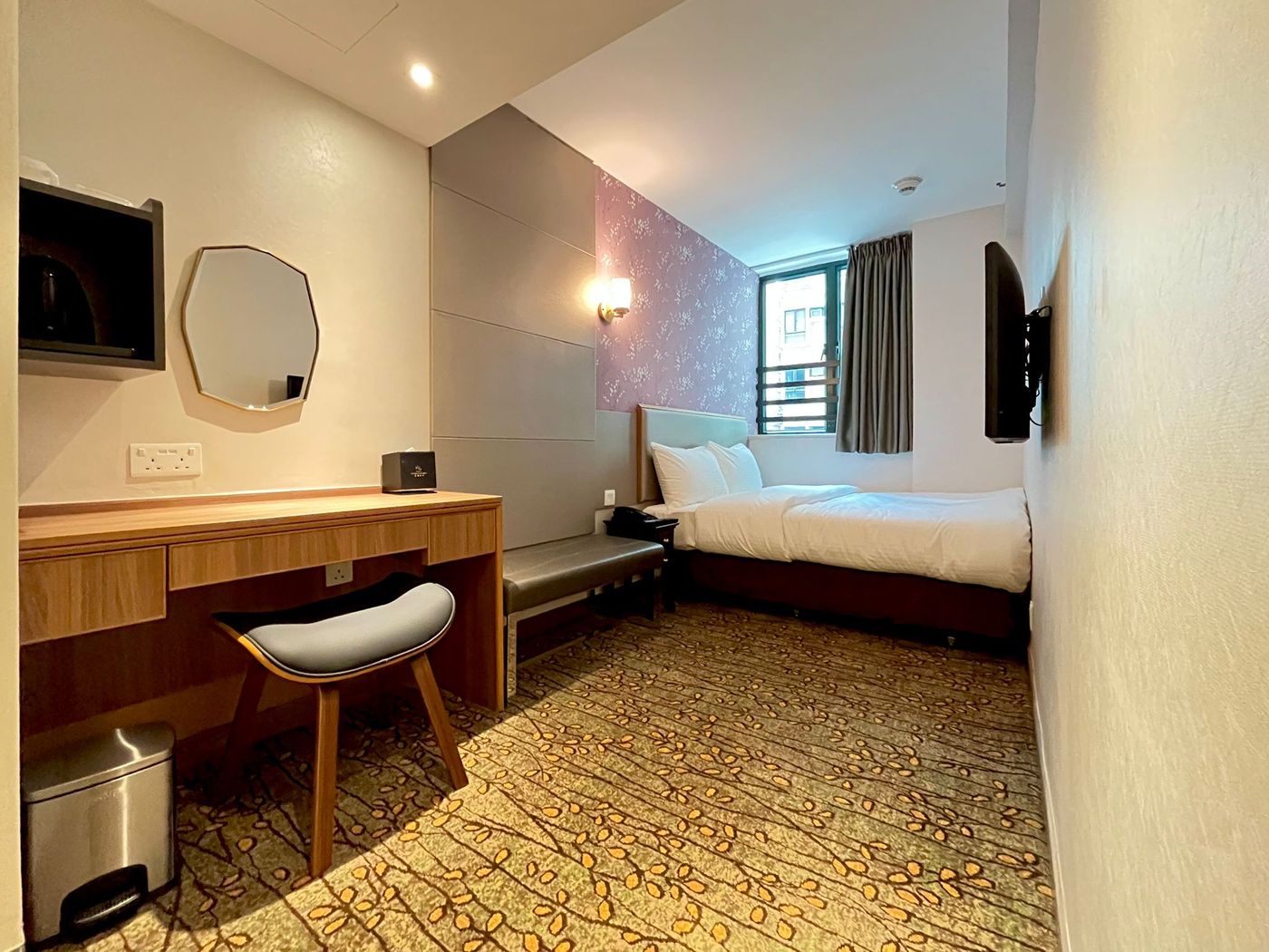 Lander Grand Hotel-Hong Kong – China-Hong Kong-Room-4