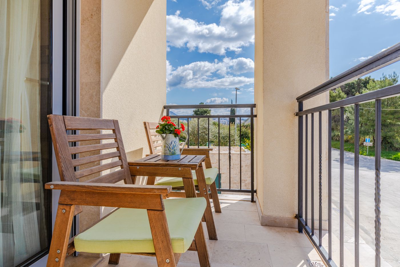 Apart-Hotel-MS-Katunjanin-Room-16