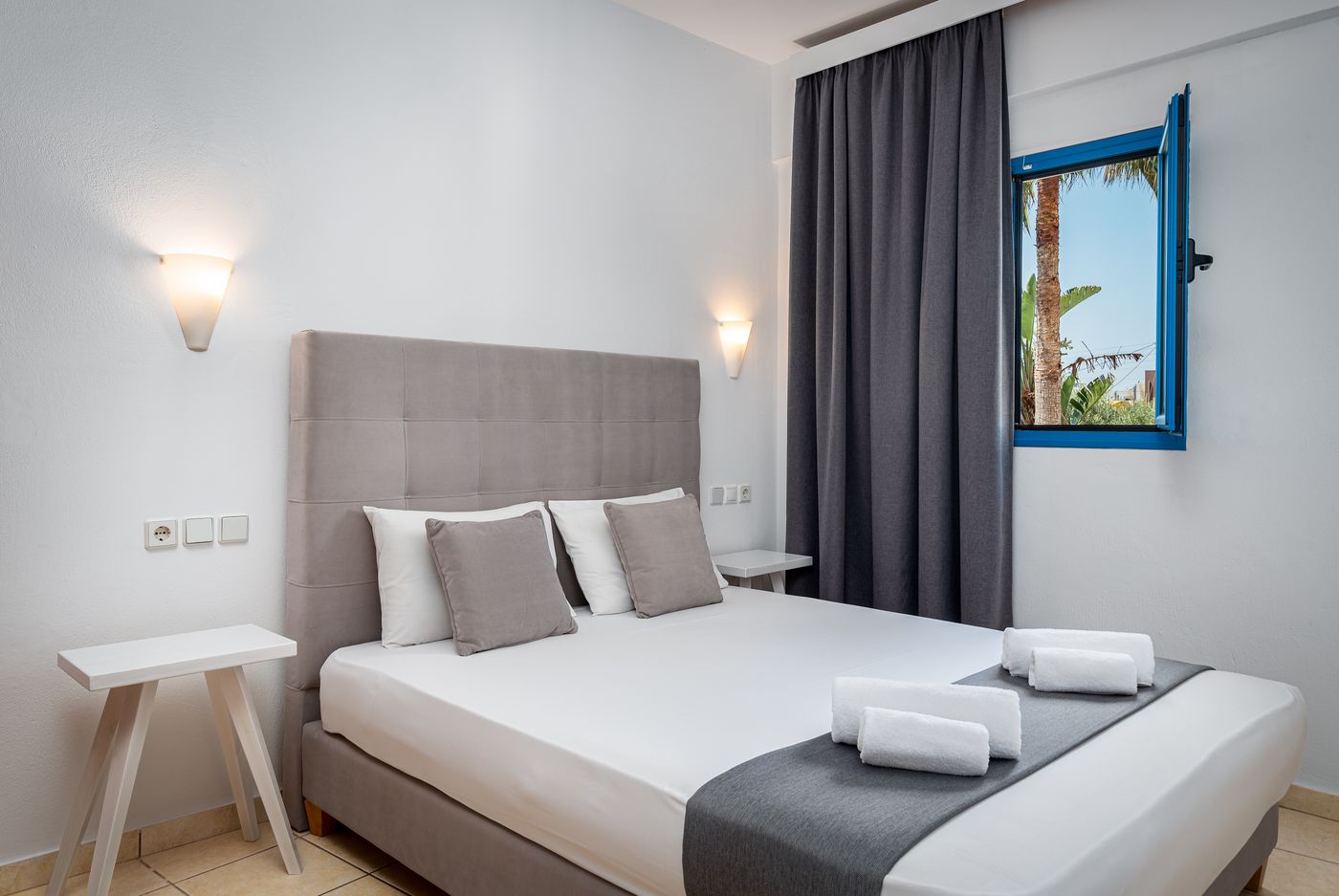 Nana-Angela-Apartments-Room-18