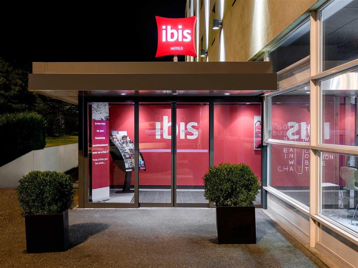 Ibis-Geneve-Aeroport-General-view-7