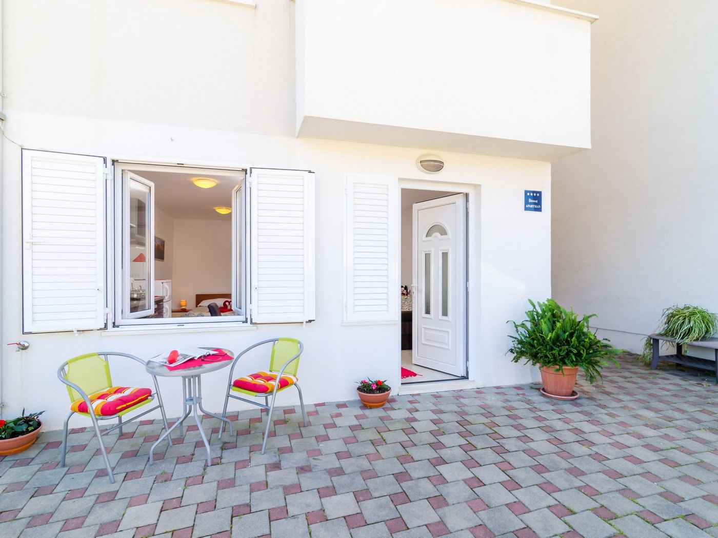 Apartments-Mira-Room-31