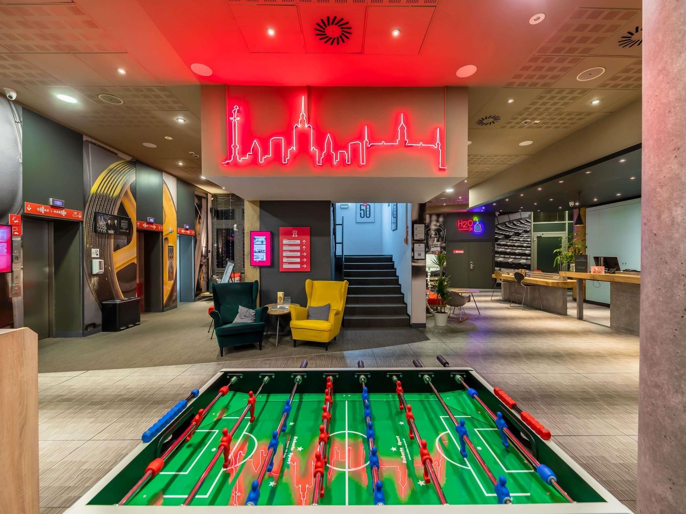 Ibis-Warszawa-Centrum-General-view-95