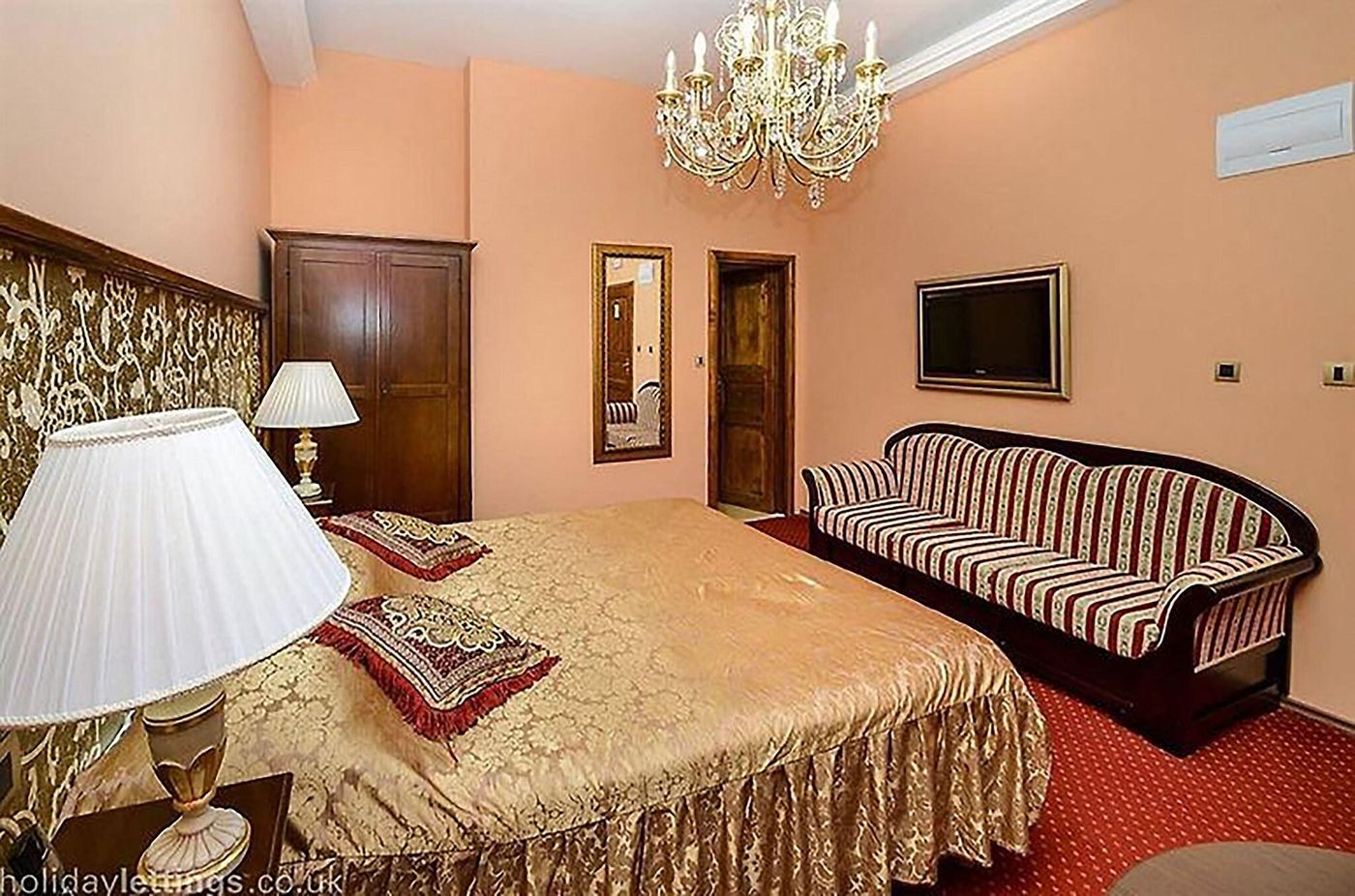 Hamlet-Bed---Breakfast-Room-14