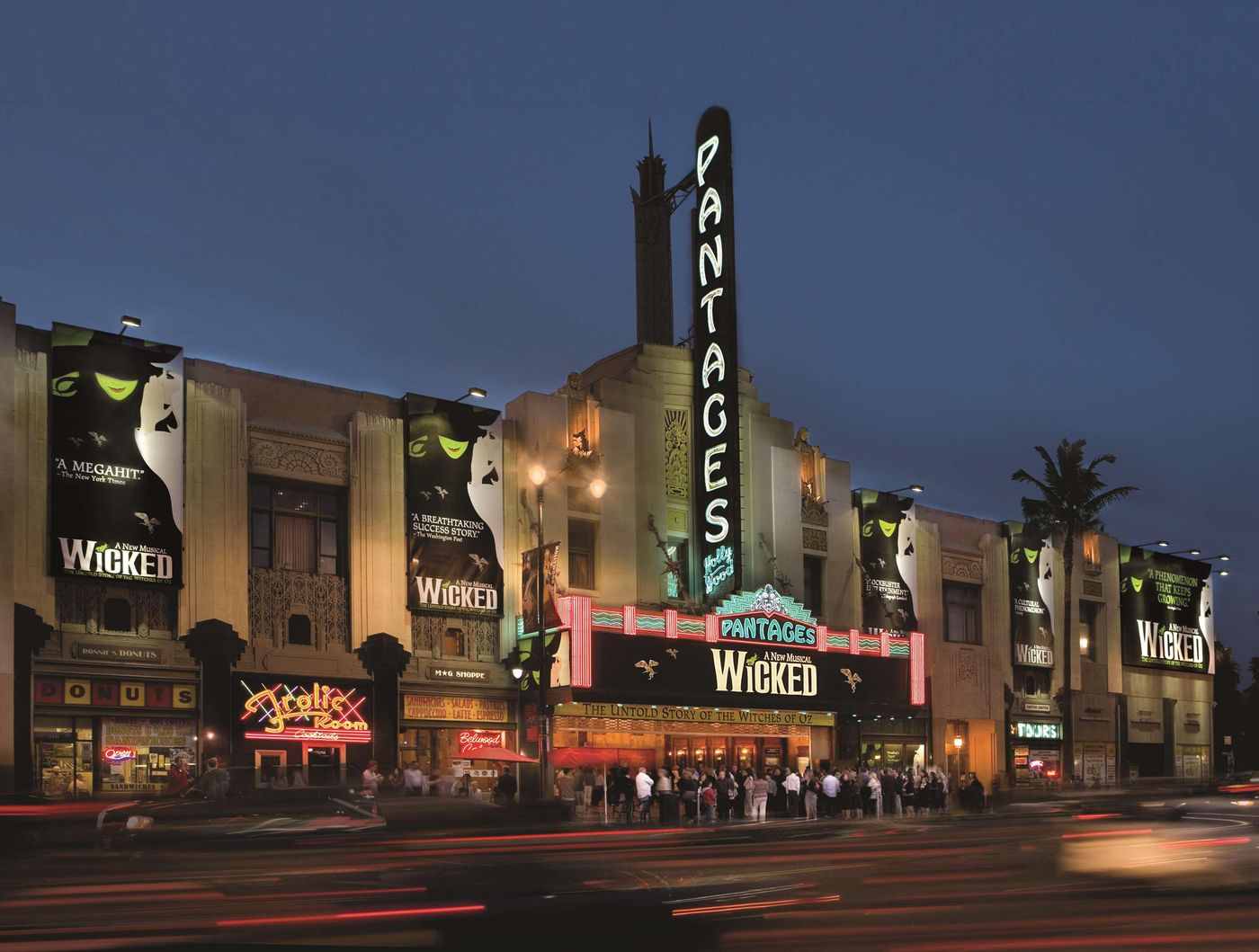 Hilton-Los-Angeles-Universal-City-General-view-50