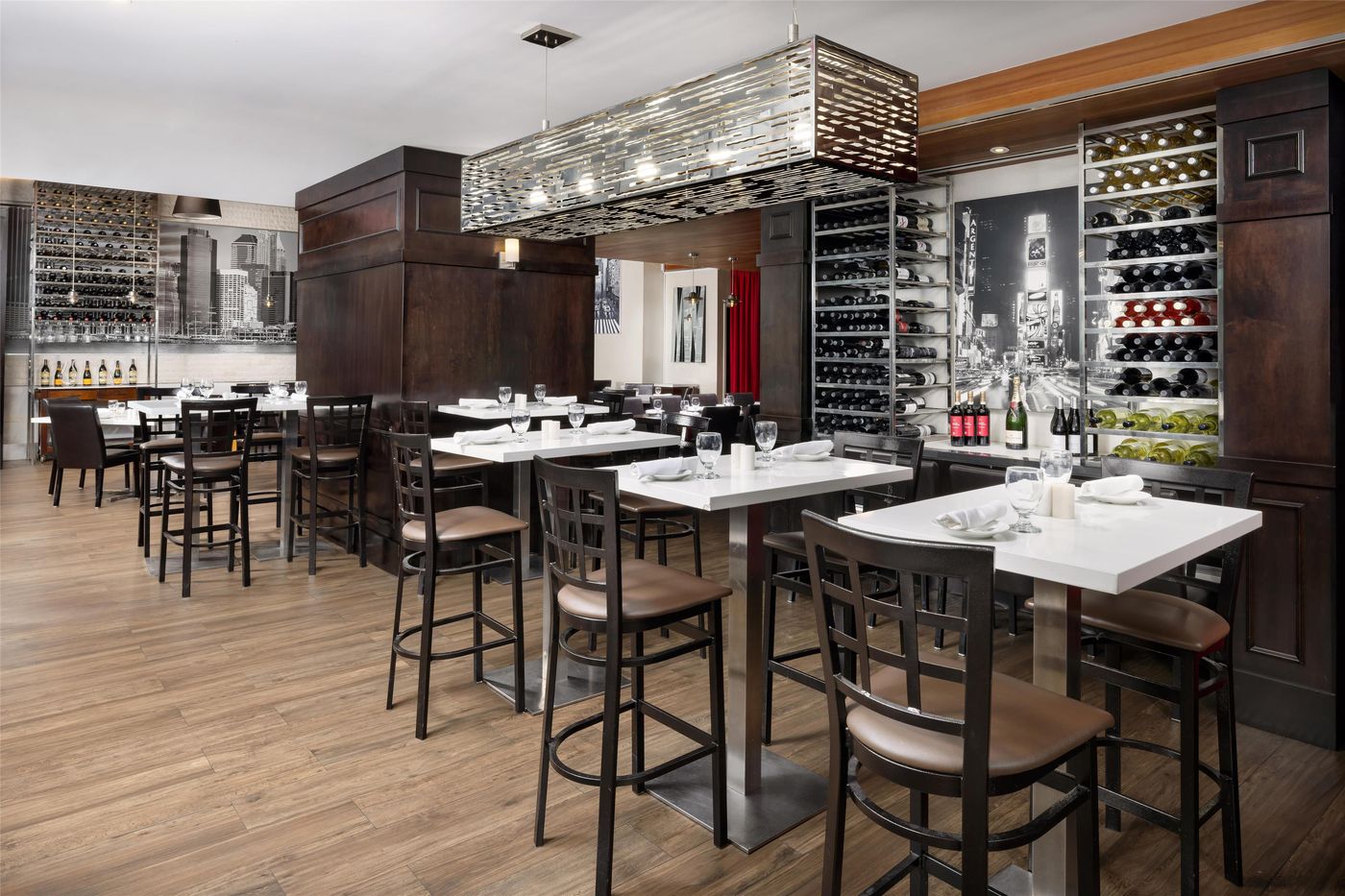 Hilton-Garden-Inn-New-York-Times-Square-Central-Restaurant-42