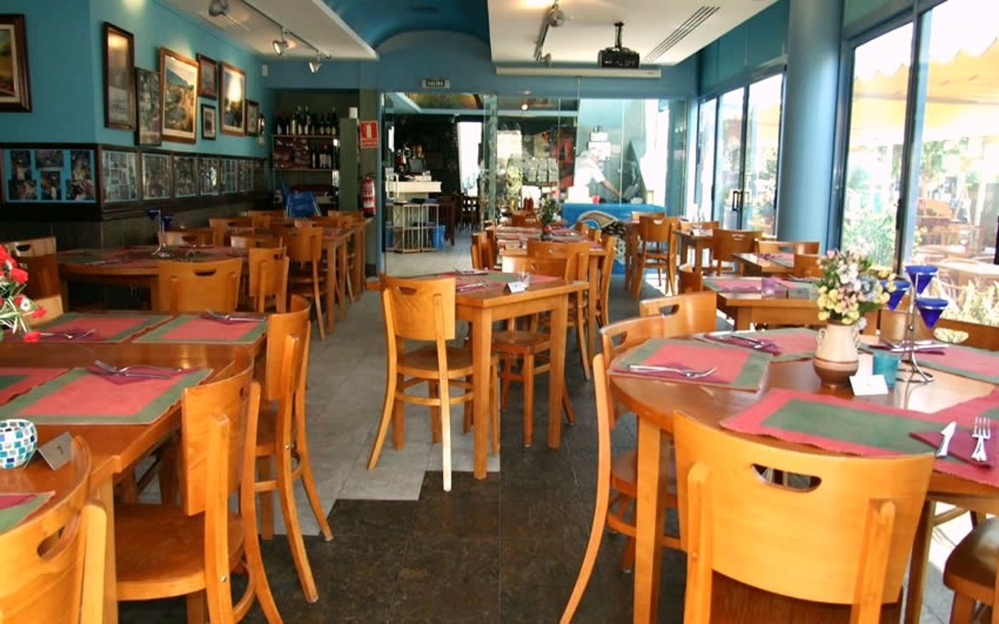 Costa-Verde-Apartments-Restaurant-21