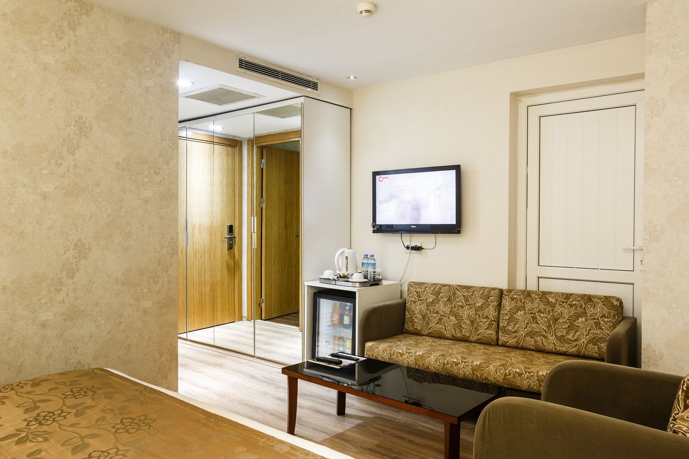 Peninsula-Galata-Boutique-Hotel-Room-3