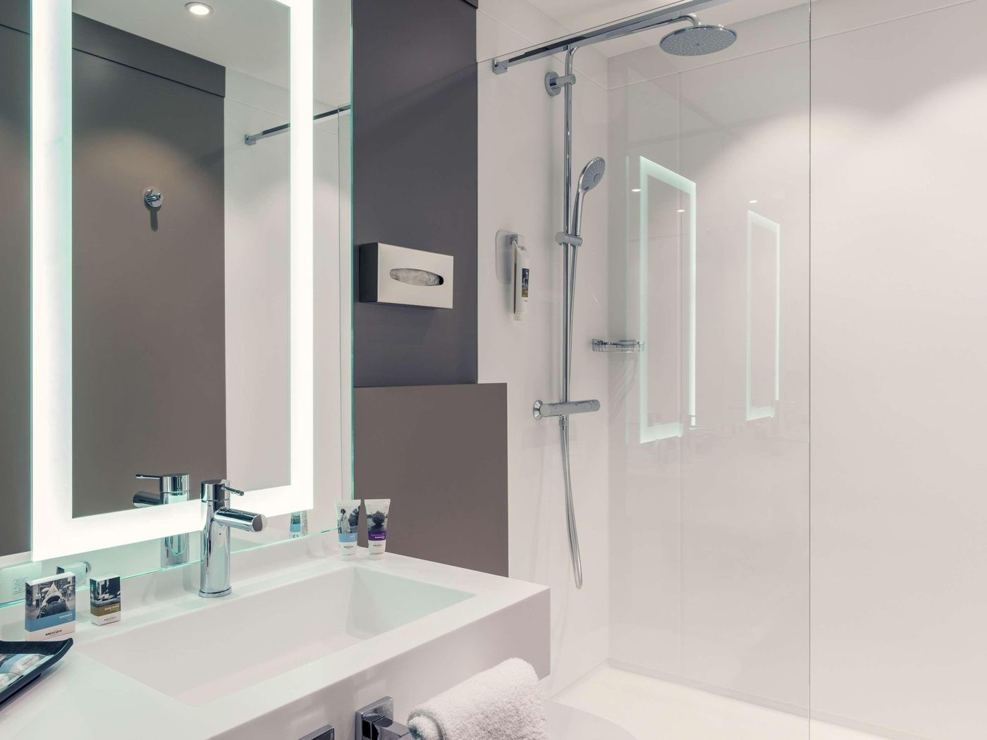 Hotel-Mercure-Paris-Tour-Eiffel-Grenelle-Room-38