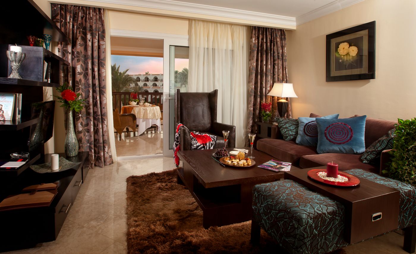 The-Royal-Savoy-Sharm-El-Sheikh-Room-17
