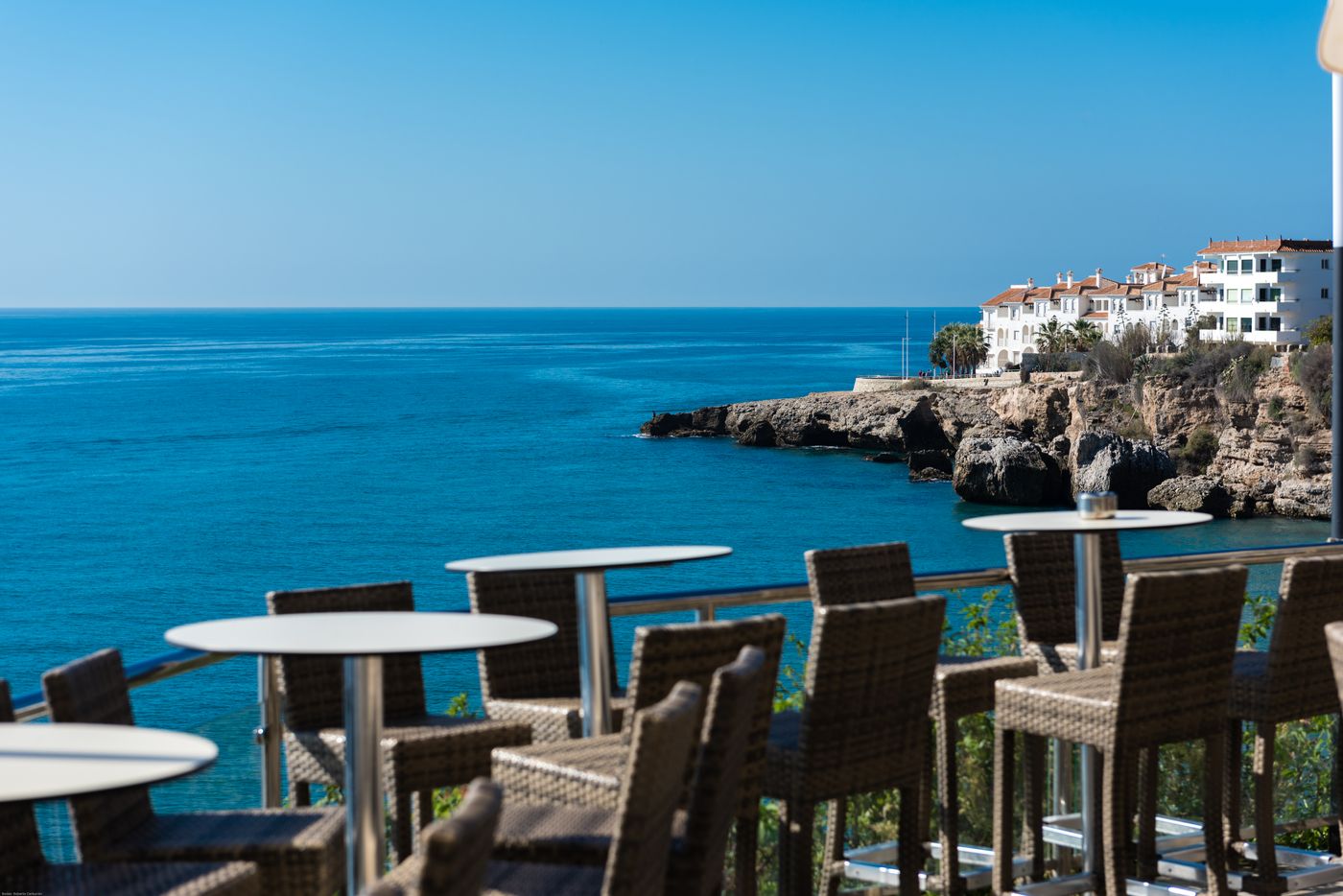 Toboso-Apartments-Restaurant-38