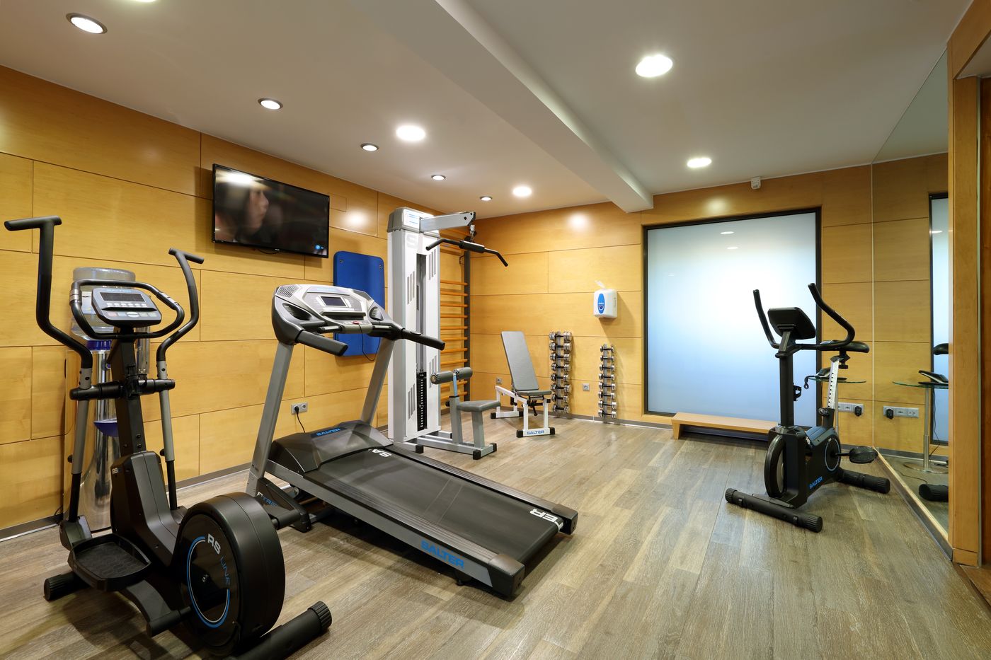 Abba-Centrum-Alicante-Sports-and-Entertainment-62