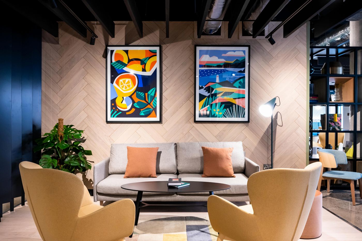 Staycity-Aparthotels-Tivoli-Lobby-15