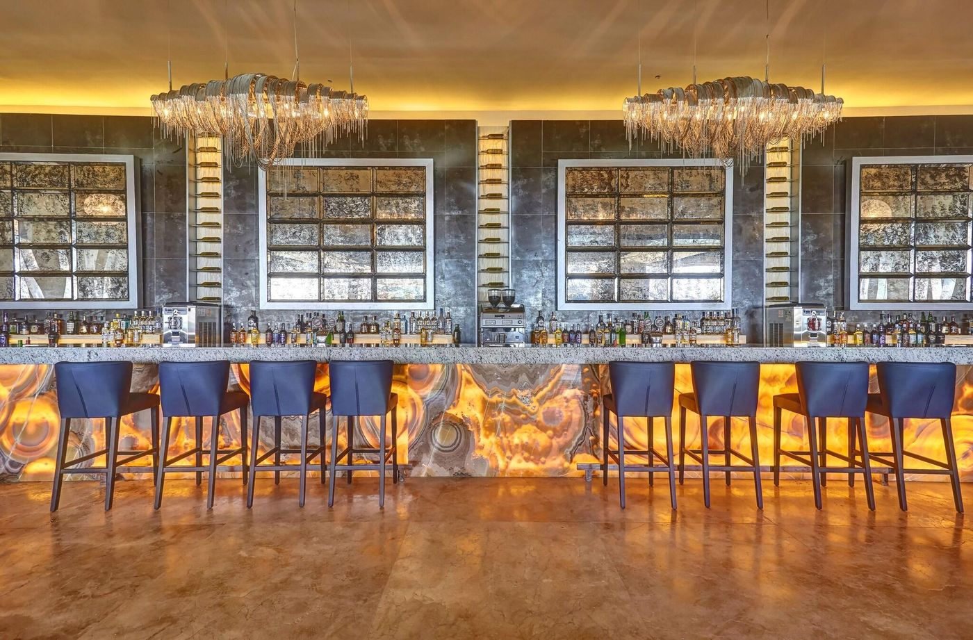 Royalton-Negril-Resort---Spa-All-Inclusive-Bar-54