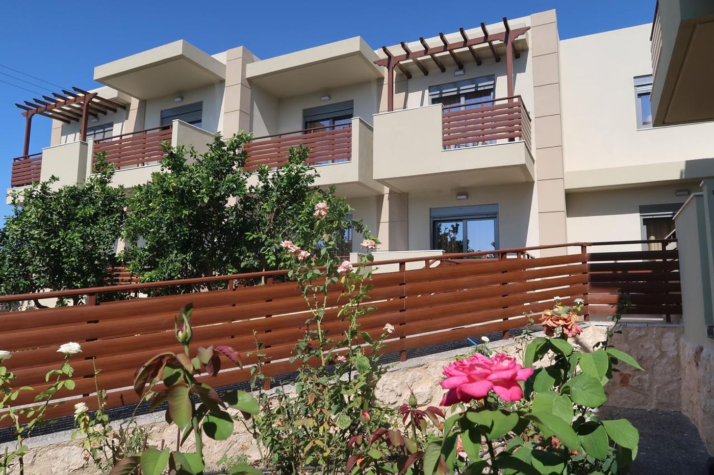 Ilyssion Holidays Studios