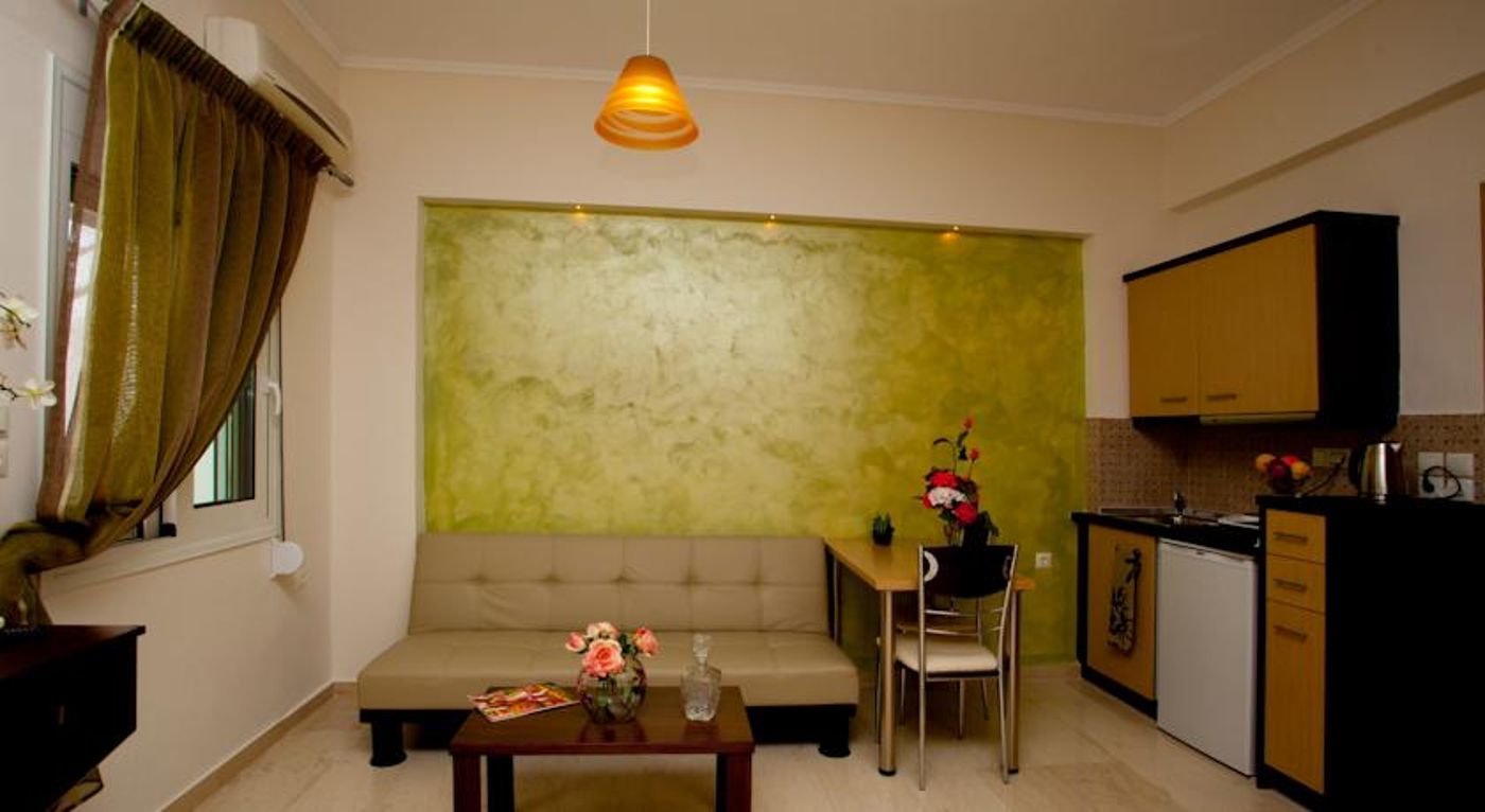 Apollo Studios & Apartments