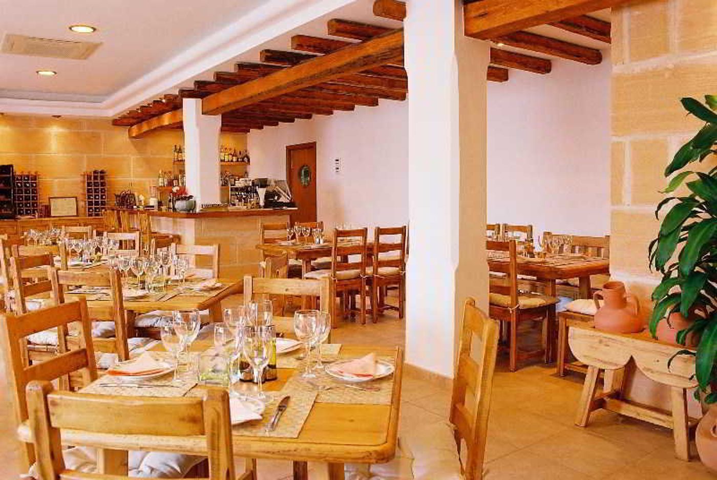 Rosalia-Restaurant-17