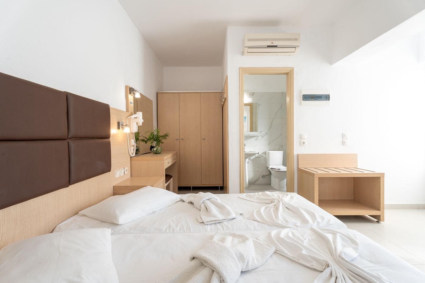 Sunlight-Studios-Room-20