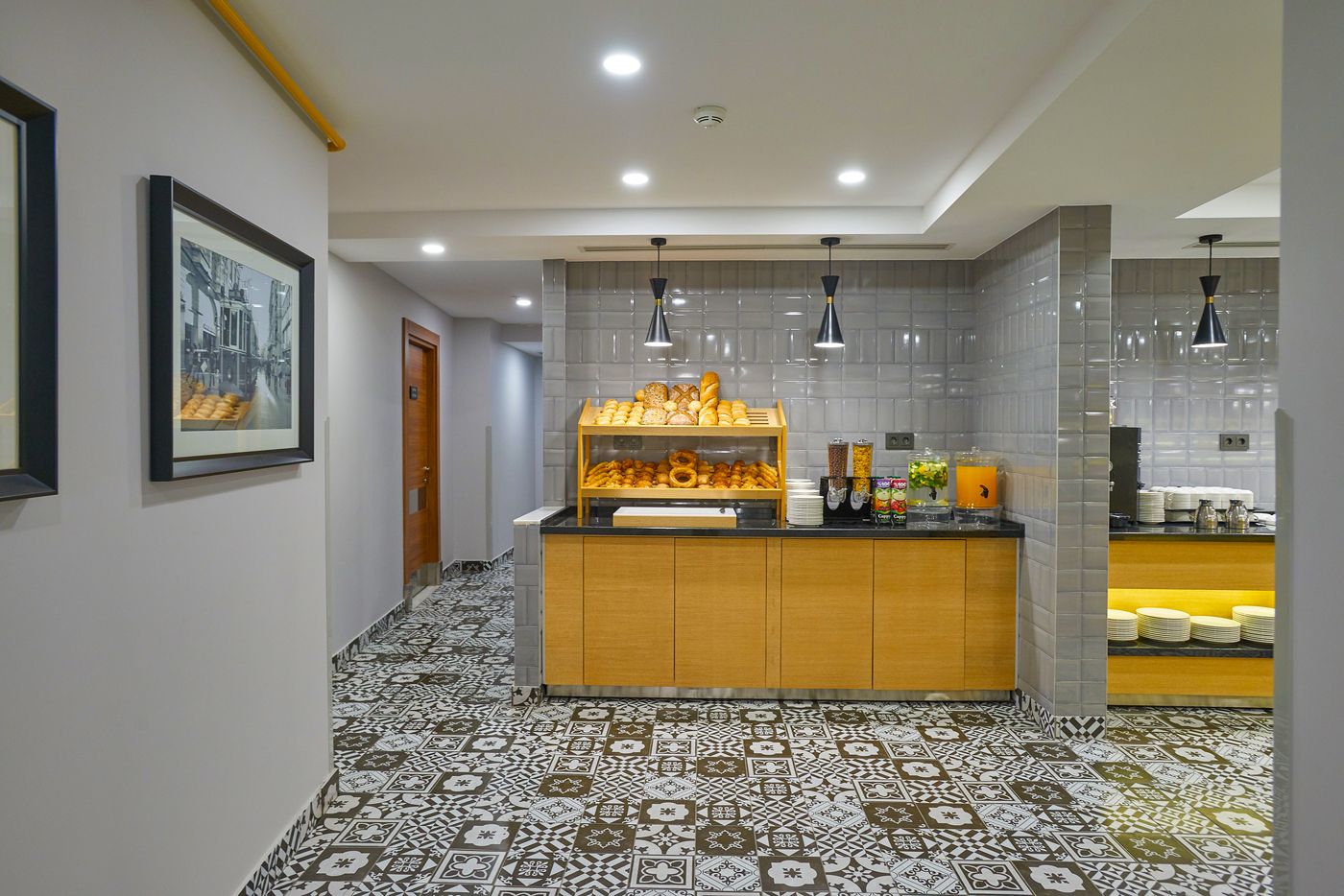 Akka-Hotel-Suites-Restaurant-12