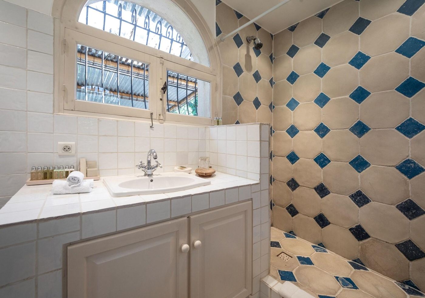 La-Bastide-D-Antoine-Room-48