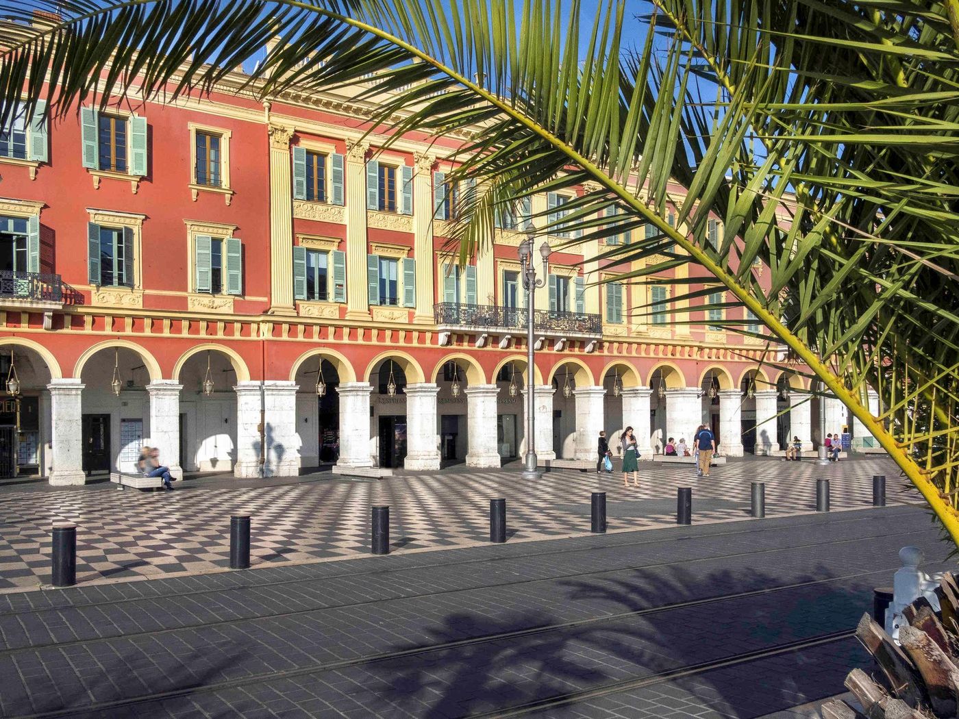 Mercure-Nice-Marche-aux-Fleurs-General-view-4