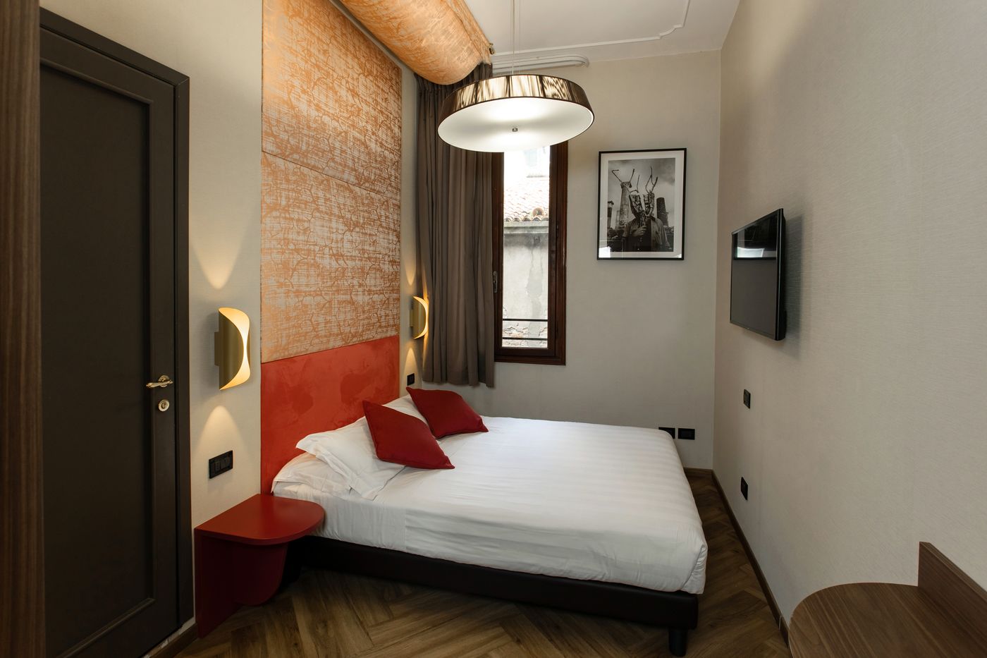 Riva-Del-Vin-Boutique-Hotel-Room-3
