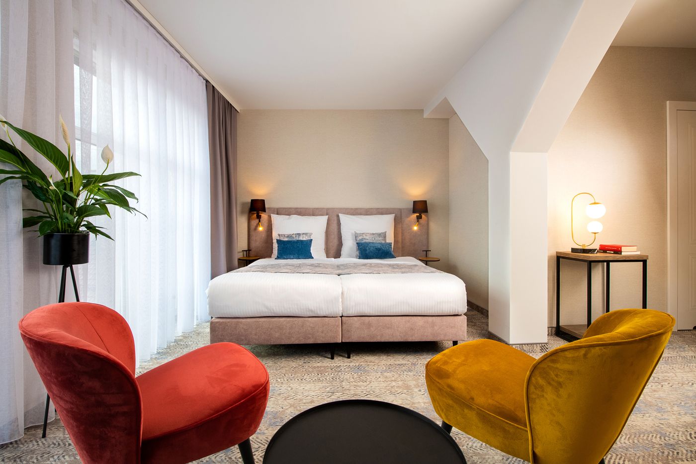 Mr67-Mayera-Rapaporta-Room-23