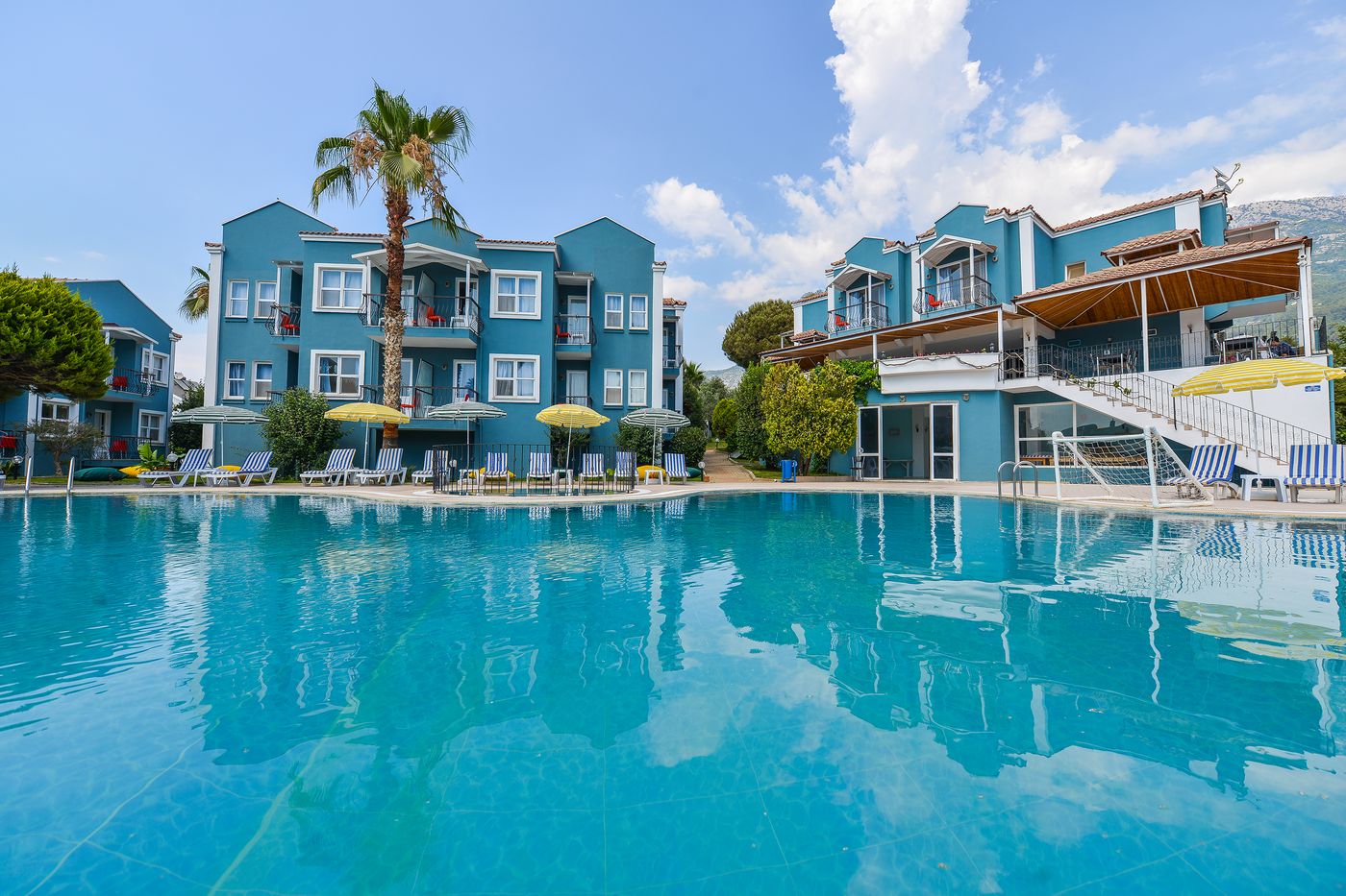 Blue-Pearl-Hotel-Pool-5