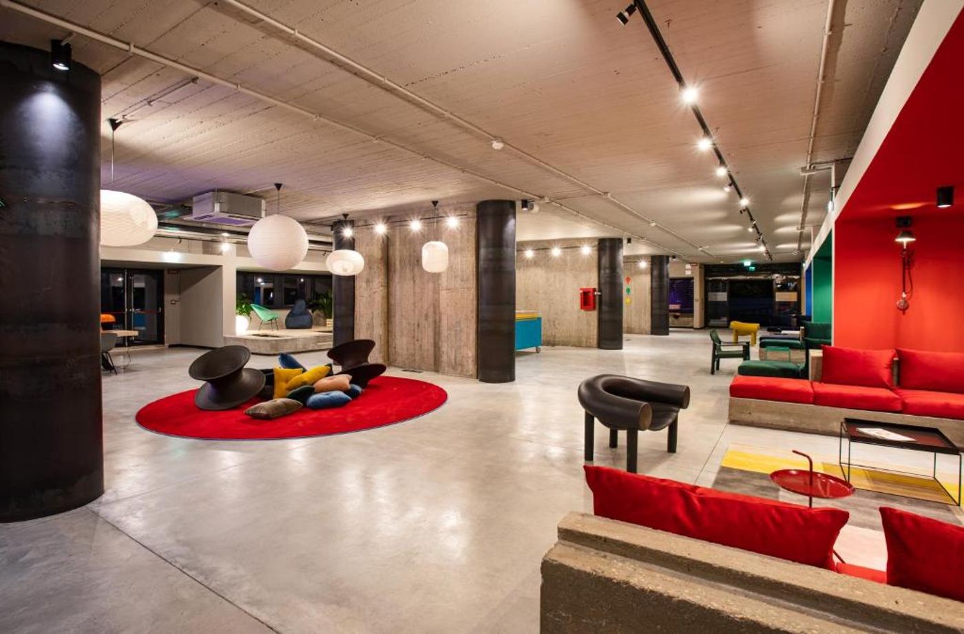Ibis-Styles-Roma-Aurelia-Lobby-16