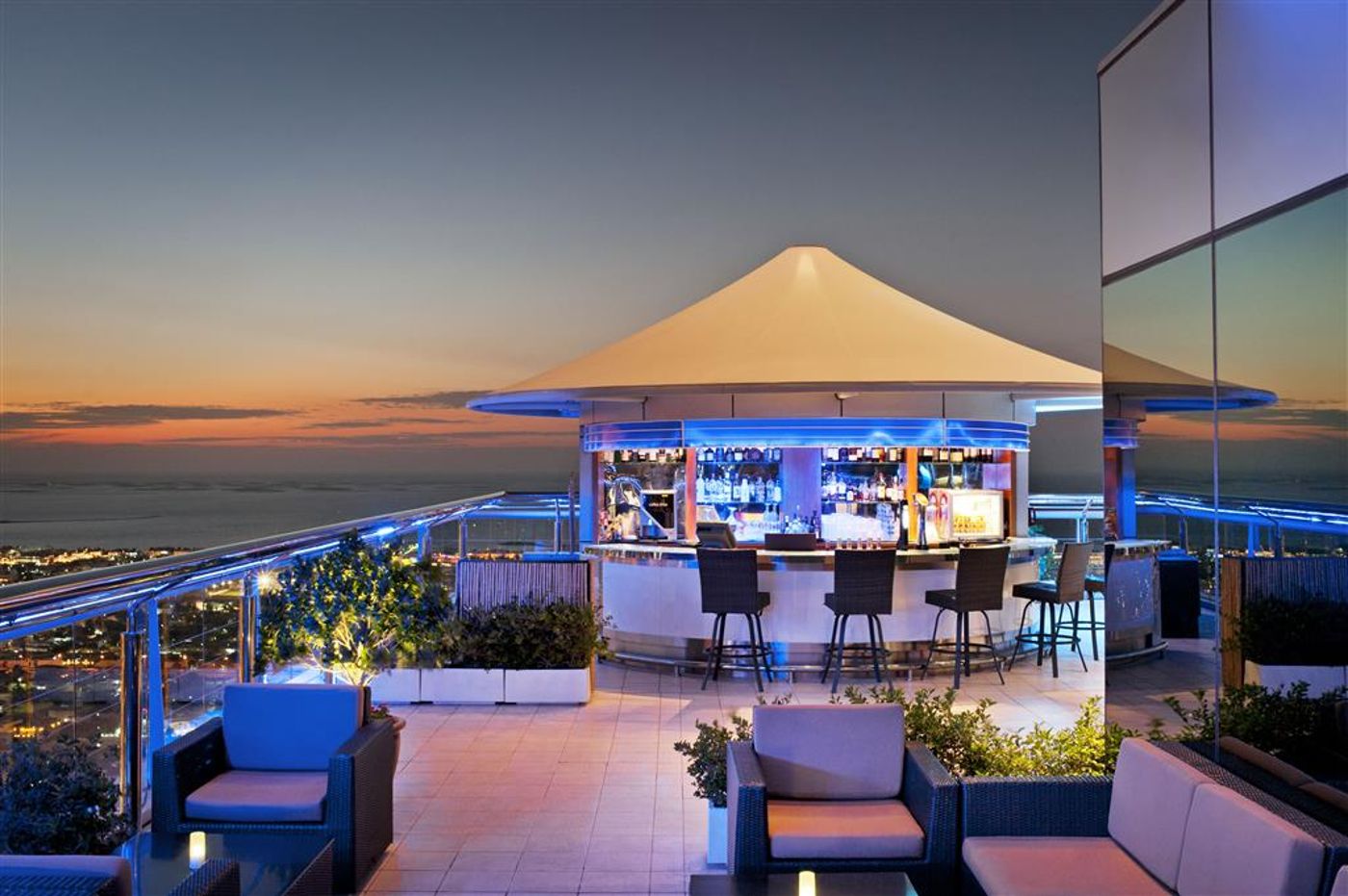 Four-Points-by-Sheraton-Sheikh-Zayed-Road-General-view-23