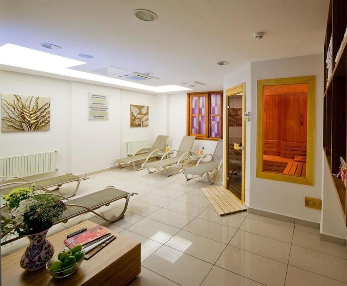 Glk-Premier-The-Home-Suites---Spa-Sports-and-Entertainment-23