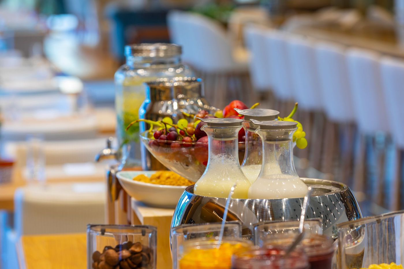 Anemi-Hotel-and-Suites-Restaurant-40